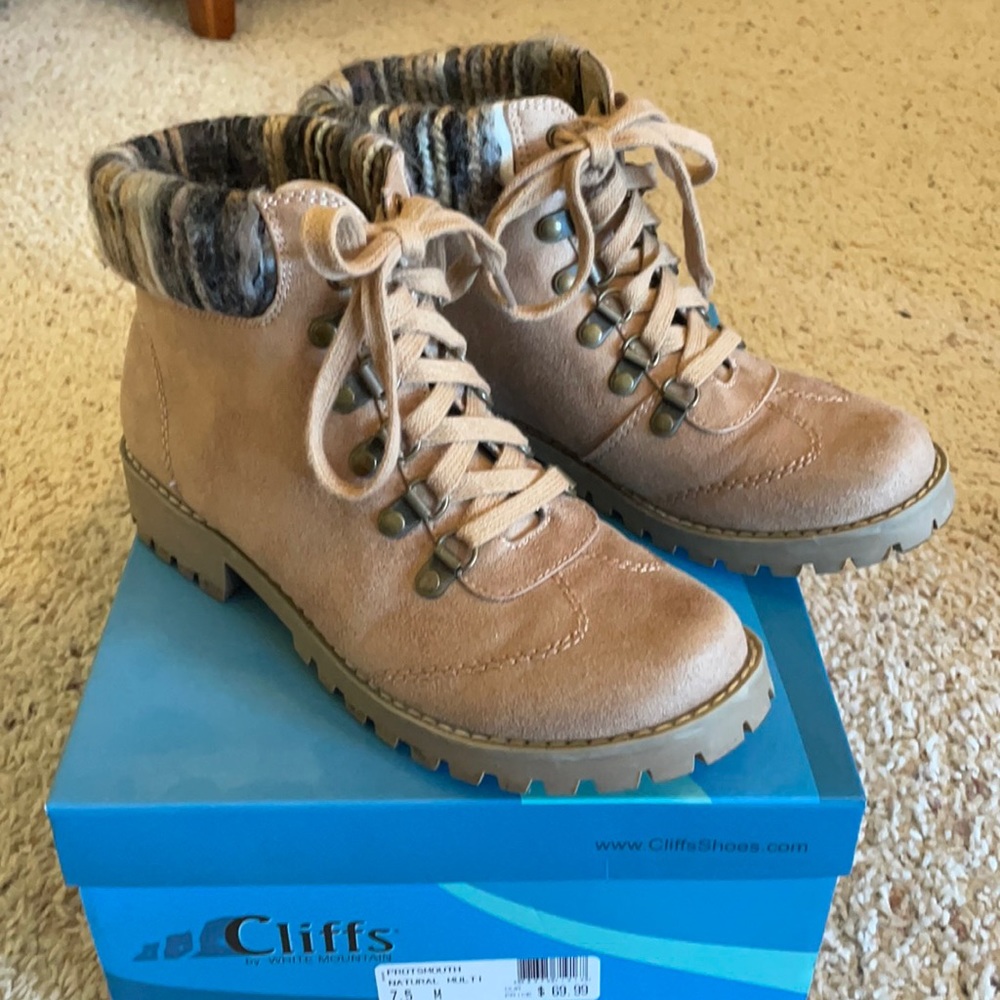 Cliffs lug sole booties